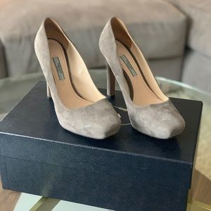 Prada grey suede pump